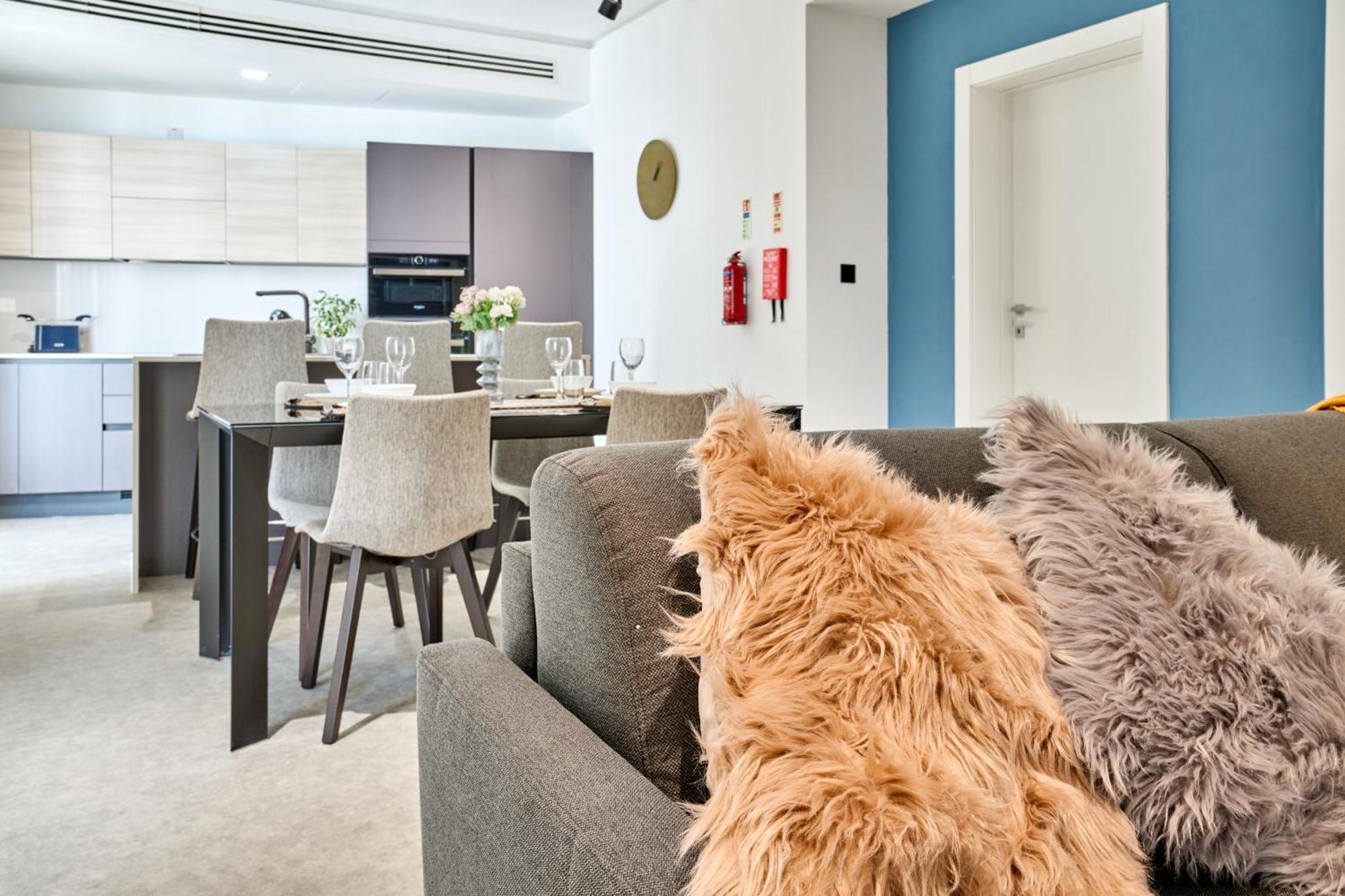 Stylish Apartment In Tigne Point Sliema Exteriör bild