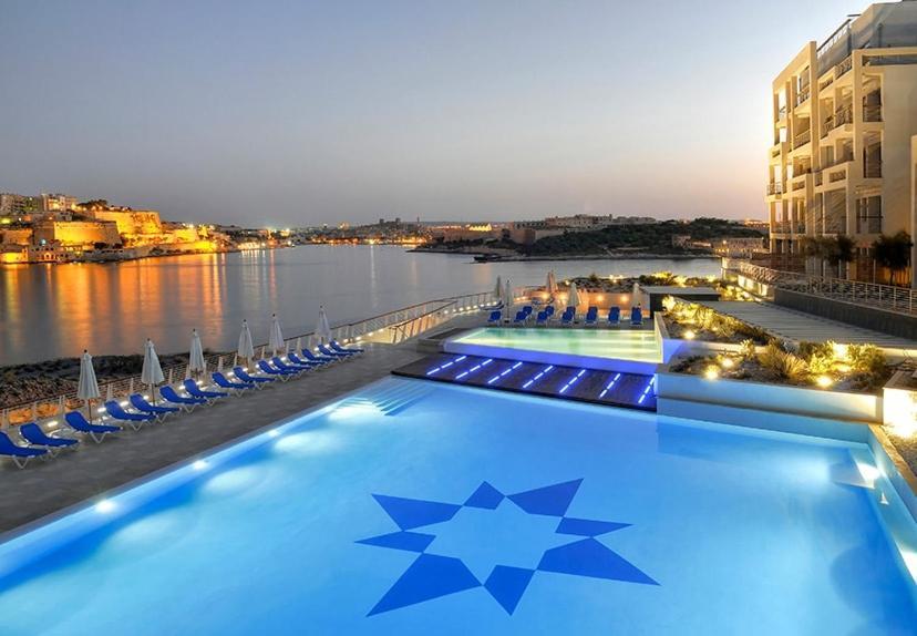 Stylish Apartment In Tigne Point Sliema Exteriör bild